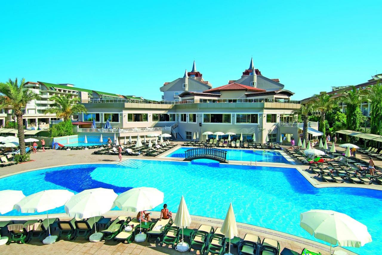 Hotel Resort Aydinbey Famous